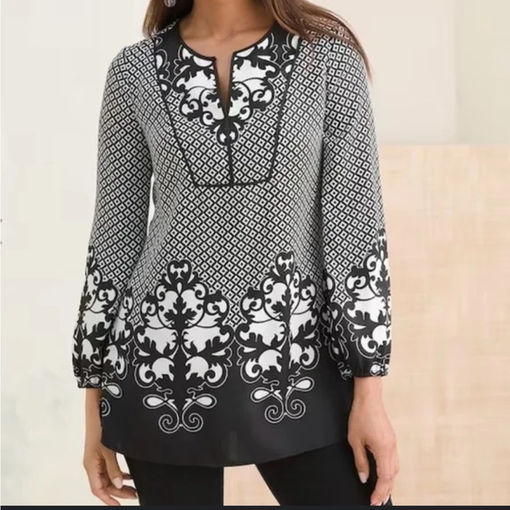 Chicos sz 2 black/white tunic light weight worn only 4 hours for an event.